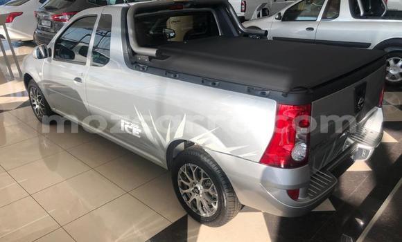 Nunua Ilio tumika Nissan NP 300 Beige Gari ndani ya Gilé nchini Zambezia Nunua Ilio tumika Nissan NP 300 Beige Gari ndani ya Gilé nchini Zambezia
