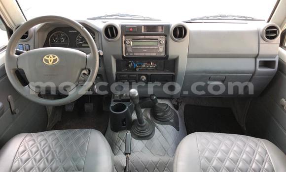 Comprar Usado Toyota Ade Branco Caminhão em Maputo em Maputo Comprar Usado Toyota Ade Branco Caminhão em Maputo em Maputo