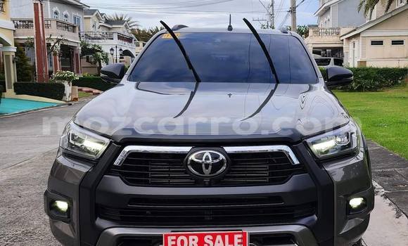 Comprar Usado Toyota Ade Preto Caminhão em Maputo em Maputo