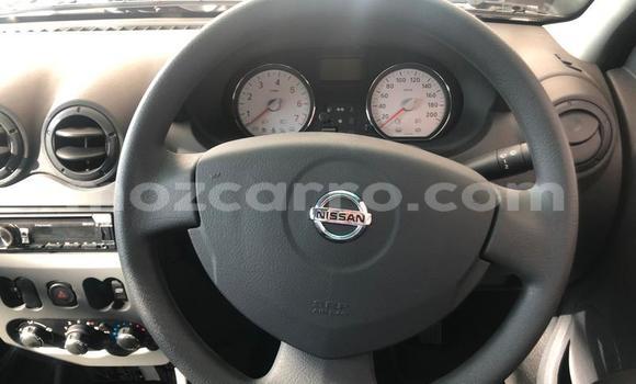 Nunua Ilio tumika Nissan NP 300 Beige Gari ndani ya Gilé nchini Zambezia Nunua Ilio tumika Nissan NP 300 Beige Gari ndani ya Gilé nchini Zambezia