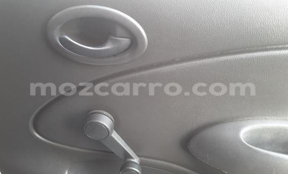 Comprar Usado Ford B-MAX Branco Carro em Gilé em Zambezia Comprar Usado Ford B-MAX Branco Carro em Gilé em Zambezia