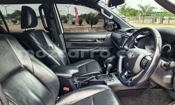 Tenga Itsva Toyota Hilux Chena Mota in Maputo in Maputo Tenga Itsva Toyota Hilux Chena Mota in Maputo in Maputo