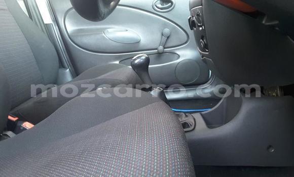 Comprar Usado Ford B-MAX Branco Carro em Gilé em Zambezia Comprar Usado Ford B-MAX Branco Carro em Gilé em Zambezia