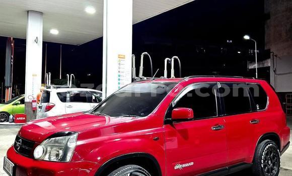 Nunua Mpya Nissan X-Trail Nyekundu Gari ndani ya Maputo nchini Maputo