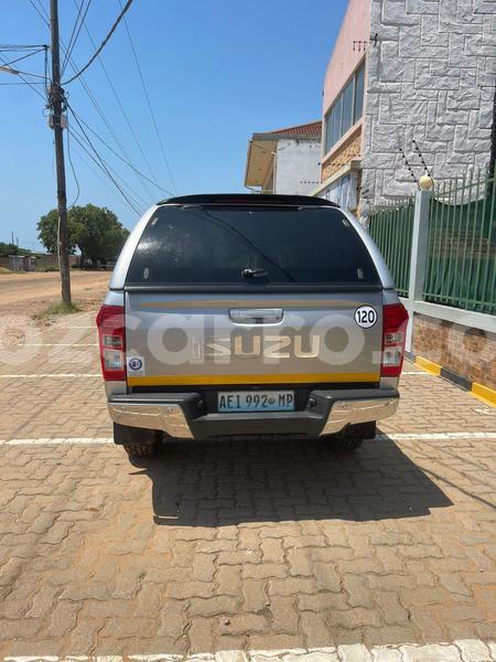 Big with watermark isuzu d max maputo maputo 34593