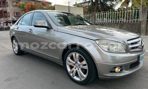 Tenga Tsaru Mercedes-Benz C180 COUPE Zvimwe Mota in Maputo in Maputo