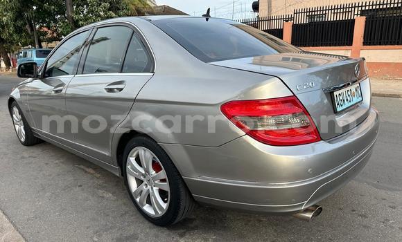 Comprar Usado Mercedes-Benz C180 COUPE De outros Carro em Maputo em Maputo Comprar Usado Mercedes-Benz C180 COUPE De outros Carro em Maputo em Maputo