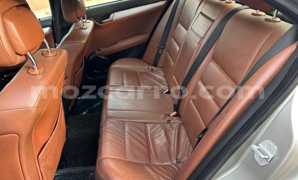 Comprar Usado Mercedes-Benz C180 COUPE De outros Carro em Maputo em Maputo Comprar Usado Mercedes-Benz C180 COUPE De outros Carro em Maputo em Maputo