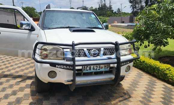 Nunua Ilio tumika Nissan Hardbody Nyeupe Gari ndani ya Maputo nchini Maputo Nunua Ilio tumika Nissan Hardbody Nyeupe Gari ndani ya Maputo nchini Maputo