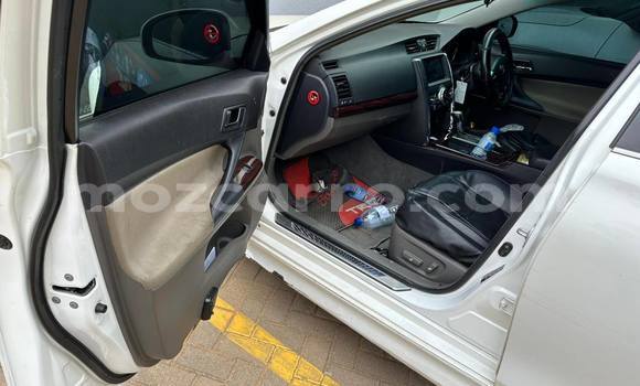 Tenga Tsaru Toyota Mark X Chena Mota in Angoche in Nampula Tenga Tsaru Toyota Mark X Chena Mota in Angoche in Nampula