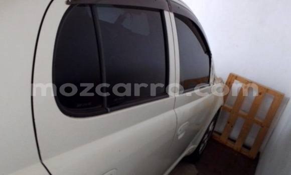 Tenga Tsaru Toyota Platz Chena Mota in Beautiful vista in Maputo Tenga Tsaru Toyota Platz Chena Mota in Beautiful vista in Maputo