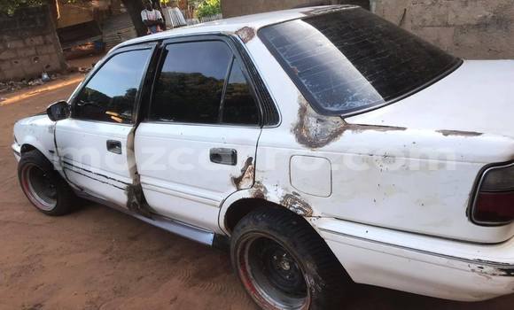 Tenga Tsaru Toyota Corolla Chena Mota in Chimoio in Manica Tenga Tsaru Toyota Corolla Chena Mota in Chimoio in Manica