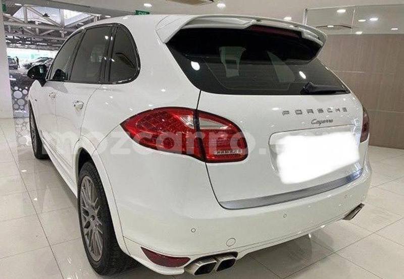 Big with watermark porsche cayenne maputo boane 34614