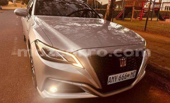 Tenga Tsaru Toyota Crown Zvimwe Mota in Boane in Maputo Tenga Tsaru Toyota Crown Zvimwe Mota in Boane in Maputo