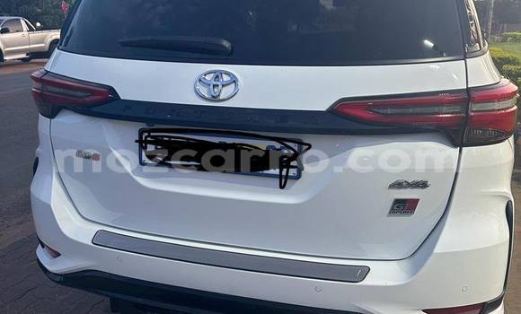 Tenga Tsaru Toyota Fortuner Chena Mota in Chigubo in Gaza Tenga Tsaru Toyota Fortuner Chena Mota in Chigubo in Gaza