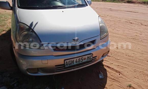 Tenga Tsaru Toyota FunCargo Zvimwe Mota in Búzi in Sofala Tenga Tsaru Toyota FunCargo Zvimwe Mota in Búzi in Sofala