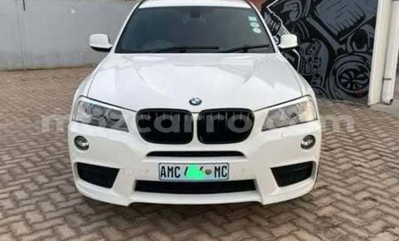 Comprar Usado BMW X3 Branco Carro em Catandica em Manica