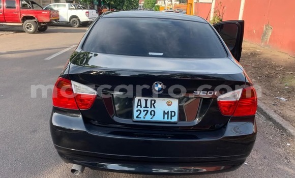 Nunua Ilio tumika BMW 3-Series Nyeusi Gari ndani ya Maputo nchini Maputo Nunua Ilio tumika BMW 3-Series Nyeusi Gari ndani ya Maputo nchini Maputo