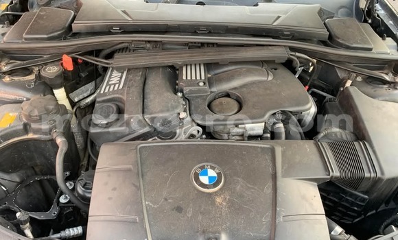 Nunua Ilio tumika BMW 3-Series Nyeusi Gari ndani ya Maputo nchini Maputo Nunua Ilio tumika BMW 3-Series Nyeusi Gari ndani ya Maputo nchini Maputo
