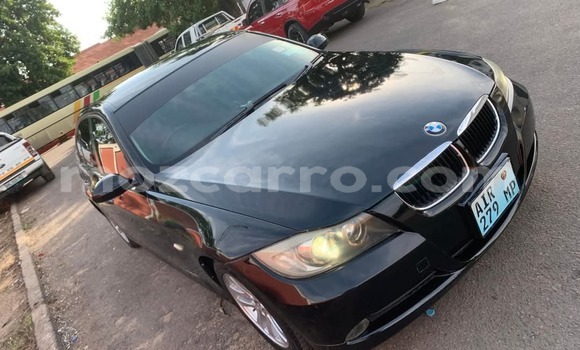 Nunua Ilio tumika BMW 3-Series Nyeusi Gari ndani ya Maputo nchini Maputo Nunua Ilio tumika BMW 3-Series Nyeusi Gari ndani ya Maputo nchini Maputo