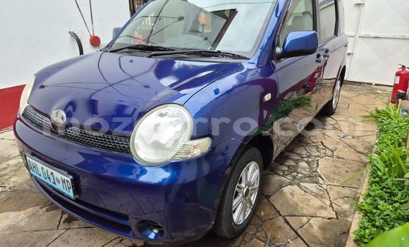 Comprar Usado Toyota Sienta Azul Carro em Maputo em Maputo Comprar Usado Toyota Sienta Azul Carro em Maputo em Maputo