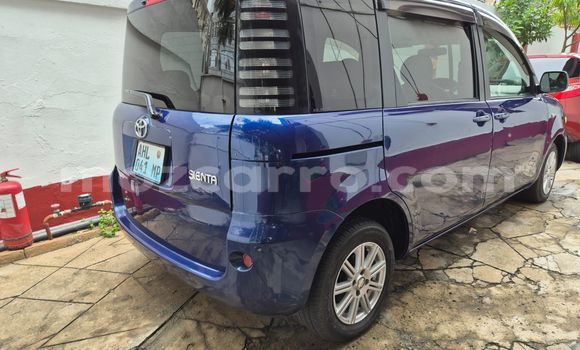 Comprar Usado Toyota Sienta Azul Carro em Maputo em Maputo Comprar Usado Toyota Sienta Azul Carro em Maputo em Maputo