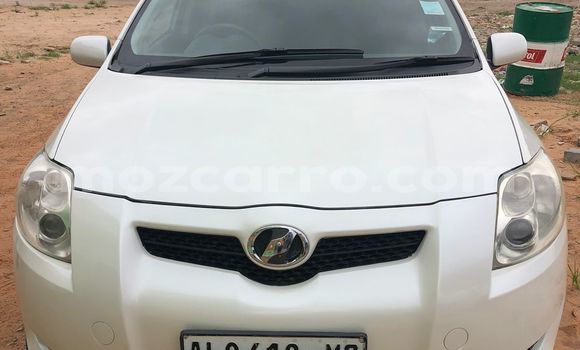 Buy Used Toyota Auris White Car in Maputo in Maputo