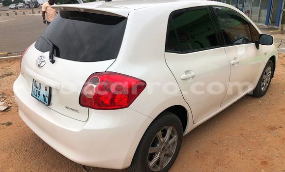 Comprar Usado Toyota Auris Branco Carro em Maputo em Maputo Comprar Usado Toyota Auris Branco Carro em Maputo em Maputo