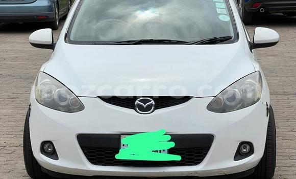 Comprar Usado Mazda Demio Branco Carro em Maputo em Maputo