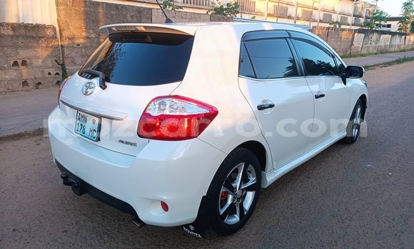 Comprar Usado Toyota Auris Branco Carro em Xai-Xai em Gaza Comprar Usado Toyota Auris Branco Carro em Xai-Xai em Gaza