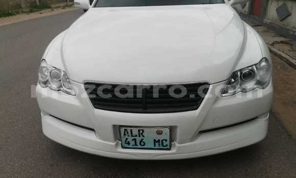 Comprar Usado Toyota Mark X Branco Carro em Maputo em Maputo