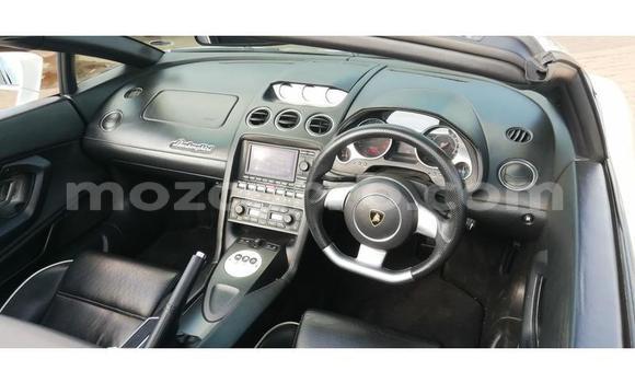 Comprar Usado Lamborghini Gallardo Branco Carro em Gilé em Zambezia Comprar Usado Lamborghini Gallardo Branco Carro em Gilé em Zambezia