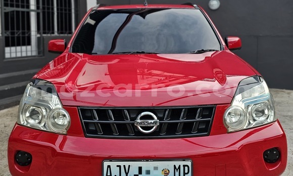 Tenga Tsaru Nissan X-Trail Tsvuku Mota in Maputo in Maputo Tenga Tsaru Nissan X-Trail Tsvuku Mota in Maputo in Maputo