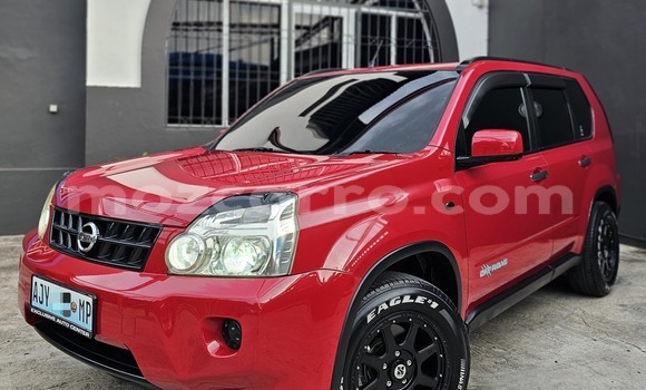 Tenga Tsaru Nissan X-Trail Tsvuku Mota in Maputo in Maputo Tenga Tsaru Nissan X-Trail Tsvuku Mota in Maputo in Maputo