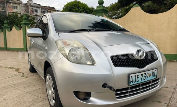 Nunua Ilio tumika Toyota Vitz Fedha Gari ndani ya Maputo nchini Maputo Nunua Ilio tumika Toyota Vitz Fedha Gari ndani ya Maputo nchini Maputo