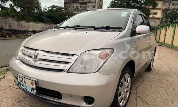 Buy Used Toyota IST Silver Car in Maputo in Maputo