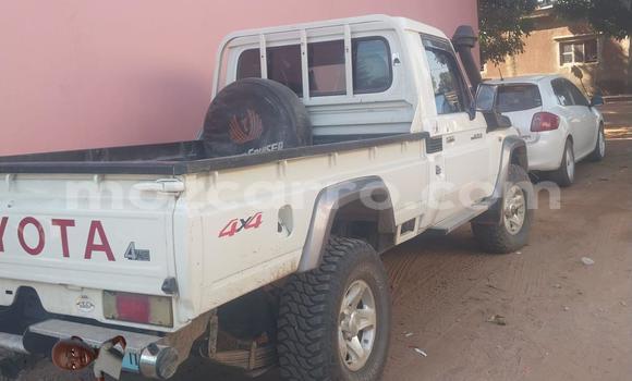 Tenga Tsaru Toyota Land Cruiser Chena Mota in Maputo in Maputo Tenga Tsaru Toyota Land Cruiser Chena Mota in Maputo in Maputo