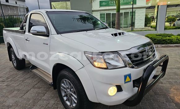 Tenga Tsaru Toyota Hilux Chena Mota in Maputo in Maputo Tenga Tsaru Toyota Hilux Chena Mota in Maputo in Maputo