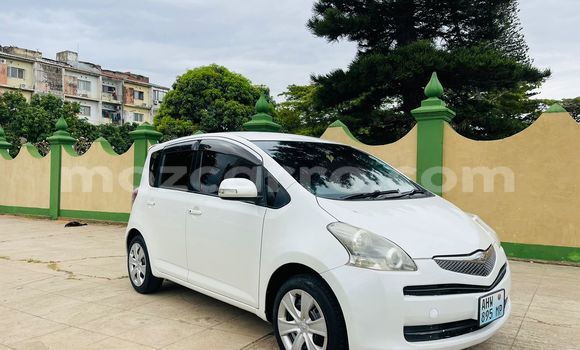 Comprar Usado Toyota Ractis Branco Carro em Maputo em Maputo Comprar Usado Toyota Ractis Branco Carro em Maputo em Maputo