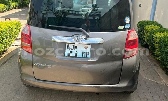 Nunua Ilio tumika Toyota Ractis Brown Gari ndani ya Maputo nchini Maputo Nunua Ilio tumika Toyota Ractis Brown Gari ndani ya Maputo nchini Maputo