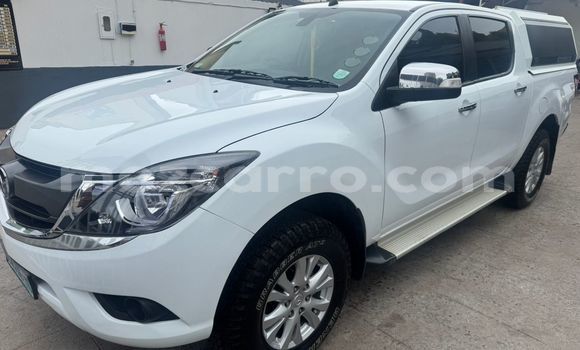 Nunua Ilio tumika Mazda BT-50 Nyeupe Gari ndani ya Maputo nchini Maputo Nunua Ilio tumika Mazda BT-50 Nyeupe Gari ndani ya Maputo nchini Maputo
