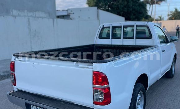Buy Used Toyota Hilux White Car in Maputo in Maputo Buy Used Toyota Hilux White Car in Maputo in Maputo