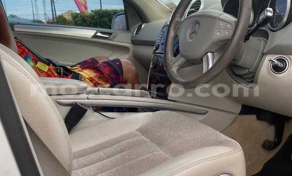 Comprar Usado Mercedes‒Benz ML-Class Prata Carro em Maputo em Maputo Comprar Usado Mercedes‒Benz ML-Class Prata Carro em Maputo em Maputo