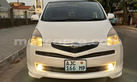Comprar Usado Toyota Ractis Branco Carro em Maputo em Maputo