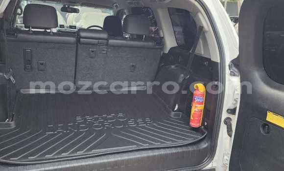 Nunua Ilio tumika Toyota Land Cruiser Prado Nyeupe Gari ndani ya Maputo nchini Maputo Nunua Ilio tumika Toyota Land Cruiser Prado Nyeupe Gari ndani ya Maputo nchini Maputo