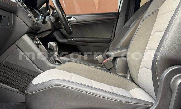 Nunua Ilio tumika Volkswagen Tiguan Nyeupe Gari ndani ya Maputo nchini Maputo Nunua Ilio tumika Volkswagen Tiguan Nyeupe Gari ndani ya Maputo nchini Maputo