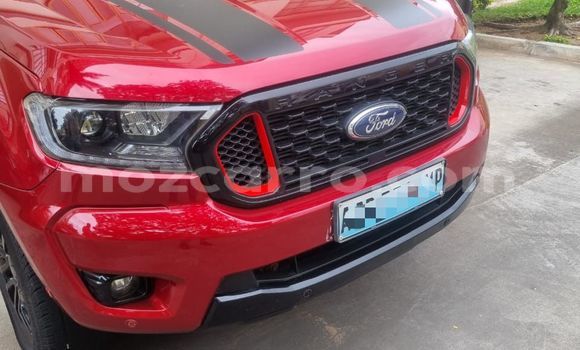 Comprar Usado Ford Thunderbird Vermelho Carro em Maputo em Maputo