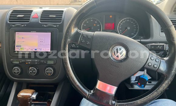 Nunua Ilio tumika Volkswagen Passat Bluu Gari ndani ya Maputo nchini Maputo Nunua Ilio tumika Volkswagen Passat Bluu Gari ndani ya Maputo nchini Maputo