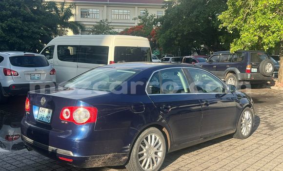 Nunua Ilio tumika Volkswagen Passat Bluu Gari ndani ya Maputo nchini Maputo Nunua Ilio tumika Volkswagen Passat Bluu Gari ndani ya Maputo nchini Maputo