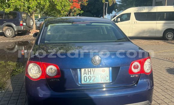Nunua Ilio tumika Volkswagen Passat Bluu Gari ndani ya Maputo nchini Maputo Nunua Ilio tumika Volkswagen Passat Bluu Gari ndani ya Maputo nchini Maputo